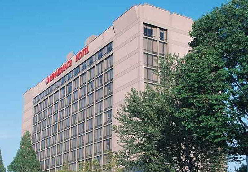 Hotel Renaissance Downtown 3*